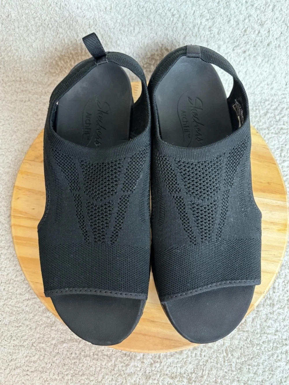 Skechers Sandals Womens 10 Black Arch Fit City Catch Open Toe